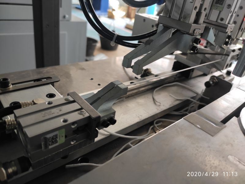 protective mask strip connecting machine protective mask strip connecting machine