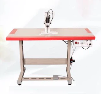 Máquina de soldadura de bucle de oído de máscara ultrasónica